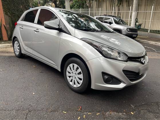 HYUNDAI HB20 1.6 COMFORT 16V FLEX 4P MANUAL HYUNDAI HB20 1.6 COMFORT 16V FLEX 4P MANUAL